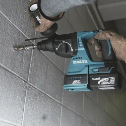 Martillo Perfora/Cincela Sds-Plus 24Mm 18V Lxt 0-9 DHR242RFE Makita