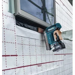 Clavadora Inalámbrica 40V XGT 15-40mm 18Ga BL XPT FN001GZ01 Makita