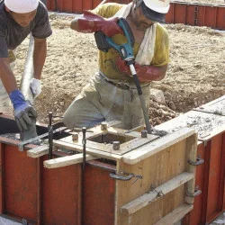 Vibrador Concreto 1" (25Mm) 18V Ltx  Largo 1.200Mm Dvr450Rfe Makita