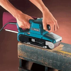 Lijadora Banda 3" X 18" (76 X 457Mm) 650W 9910 Makita