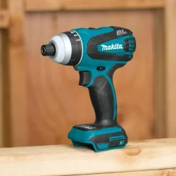 Taladro Atornillador Percusión Impacto (4 En 1) He DTP141Z Makita